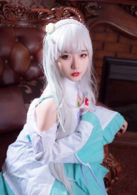 欧美成人丝袜一区二区_720电影完整版