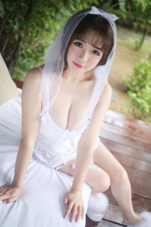 厨房玩朋友娇妻hd中文视频_无删减完整版在线观看
