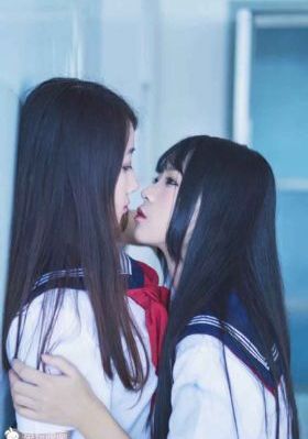 在线综合色_BD国语免费观看